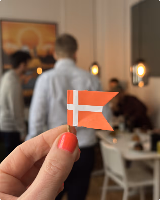 Fejring af fødselsdag hos Mustache