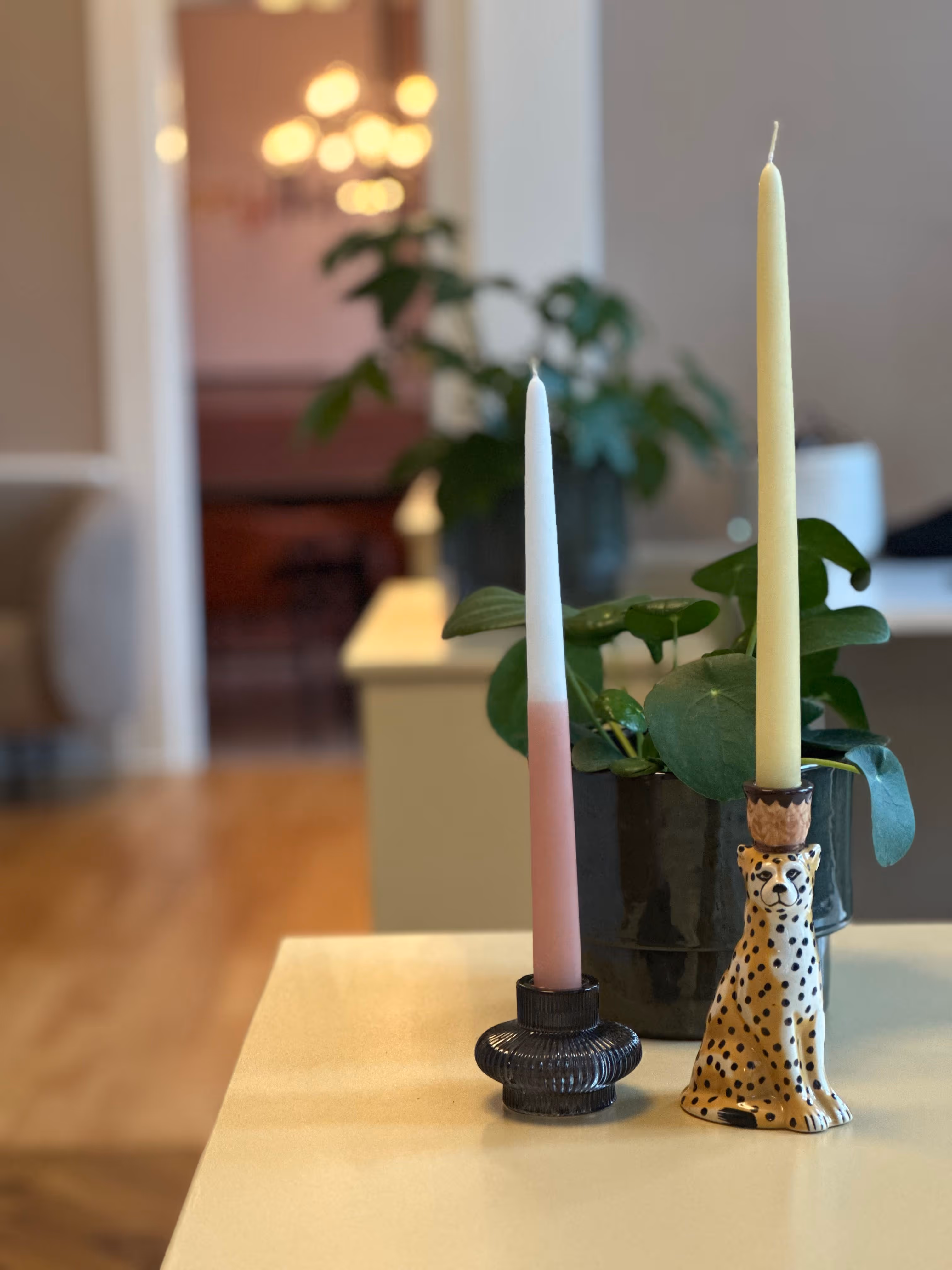 Hygge er kerneværdien hos Mustache, og derfor gør vi alt for at atmosfæren stemmer med vores værdier