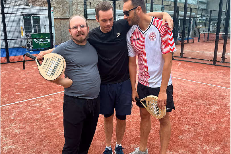 Selvom der tabes i padel, holder vi stadigvæk sammen