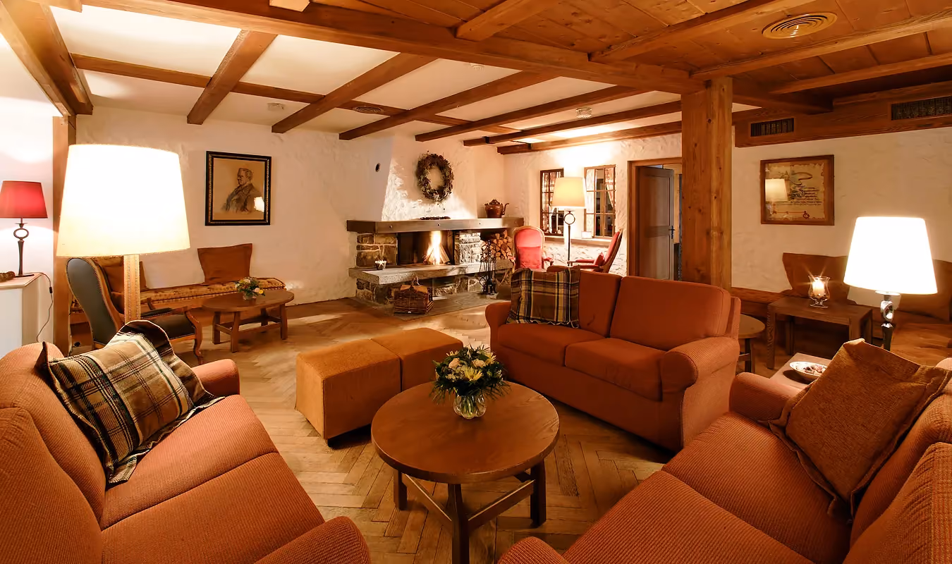 Kaminzimmer im Hotel Alpenrose Wengen, Jungfrau Ski Region, Schweiz