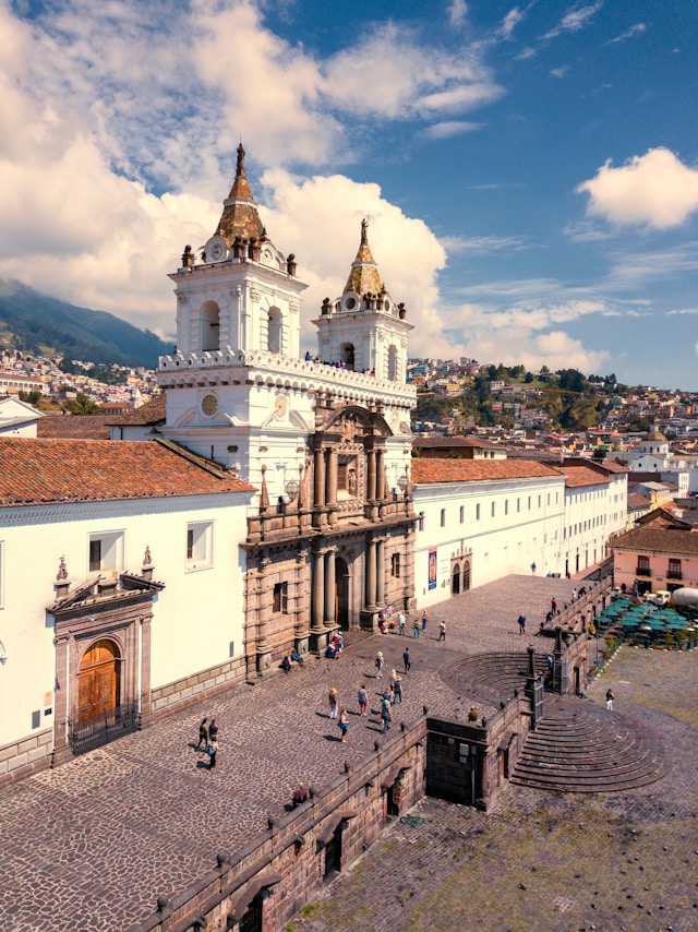 How to Set Up a Nearshore CoE in Ecuador 