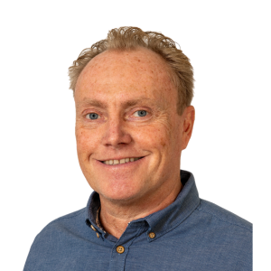 Billede af Simon Sørensen, der deltager i podcasten Drømmevillaen