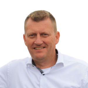 Billede af John Bojesen, der deltager i podcasten Drømmevillaen