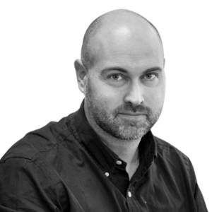 Billede af Rasmus Madsen, der deltager i podcasten Drømmevillaen