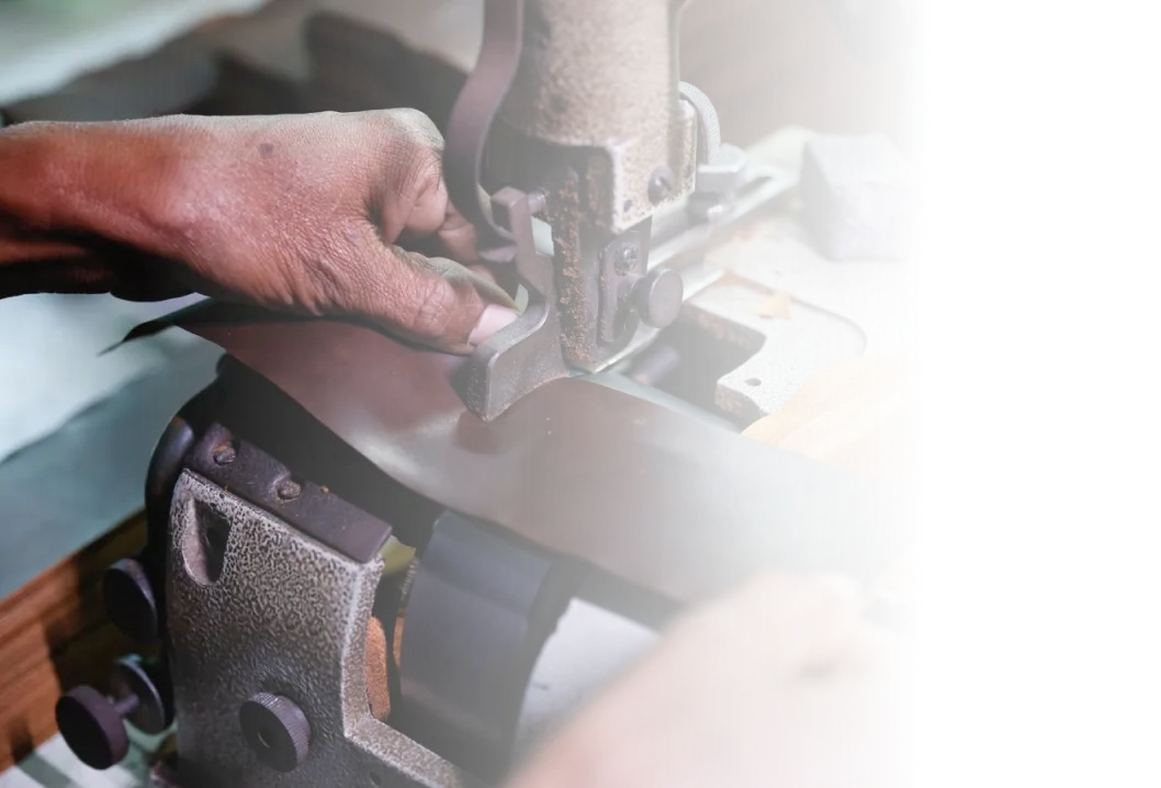 Leather bag manufacturers