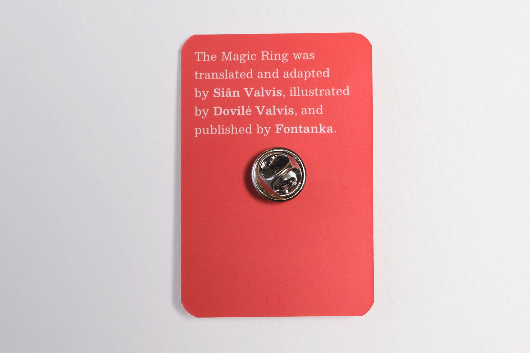 Back of the pin showing clutch