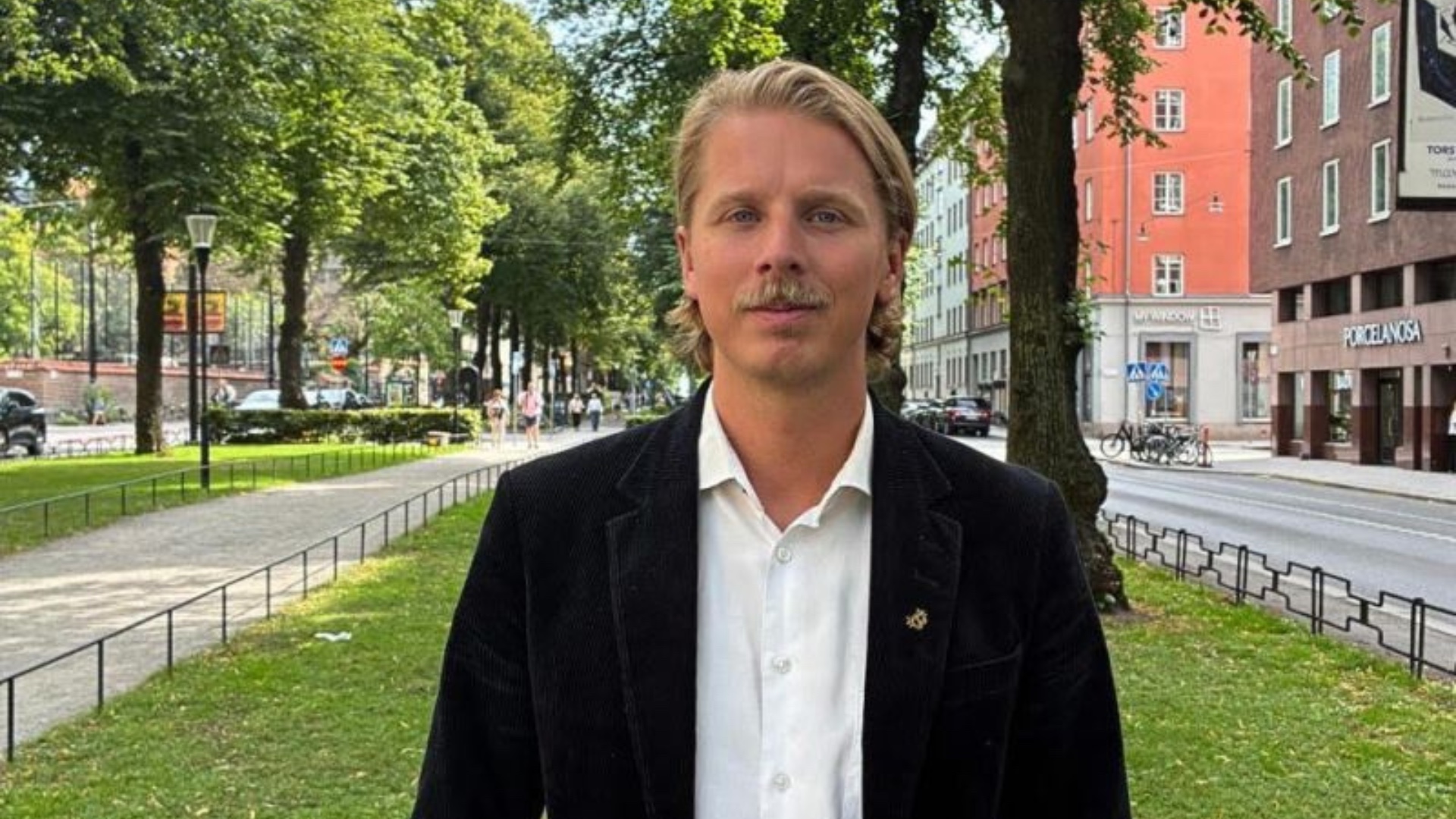 BTCX blir megler, og Goobits rapporterte inntekter faller