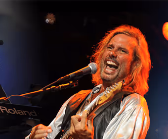 Stayin' Alive - One Night of the Bee Gees