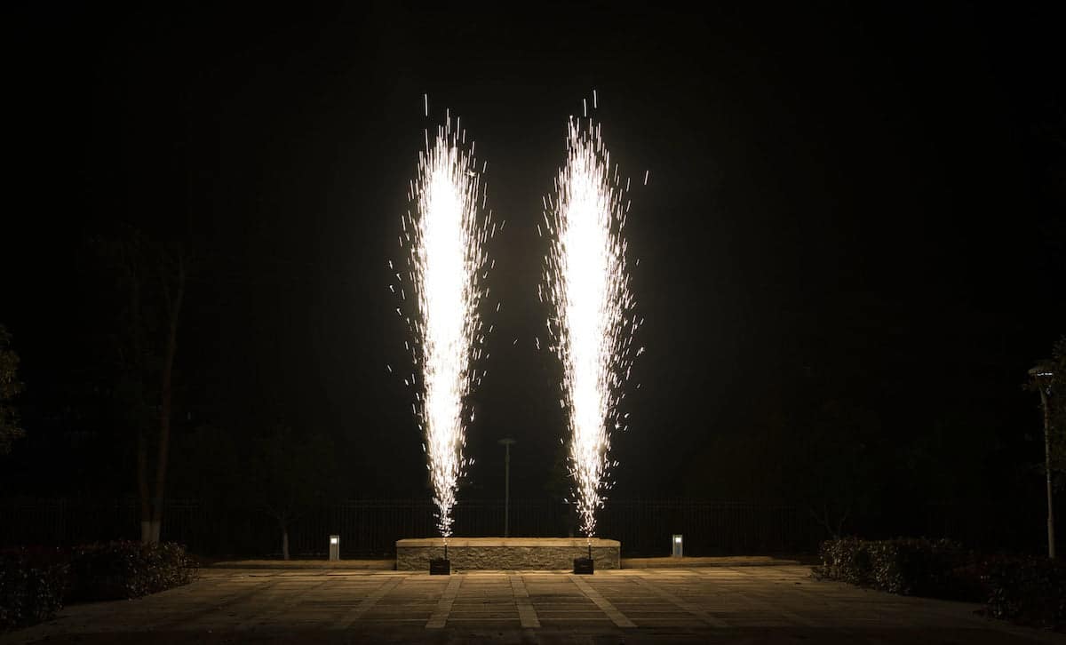 Showven Sparkular cold spark fountains on stage