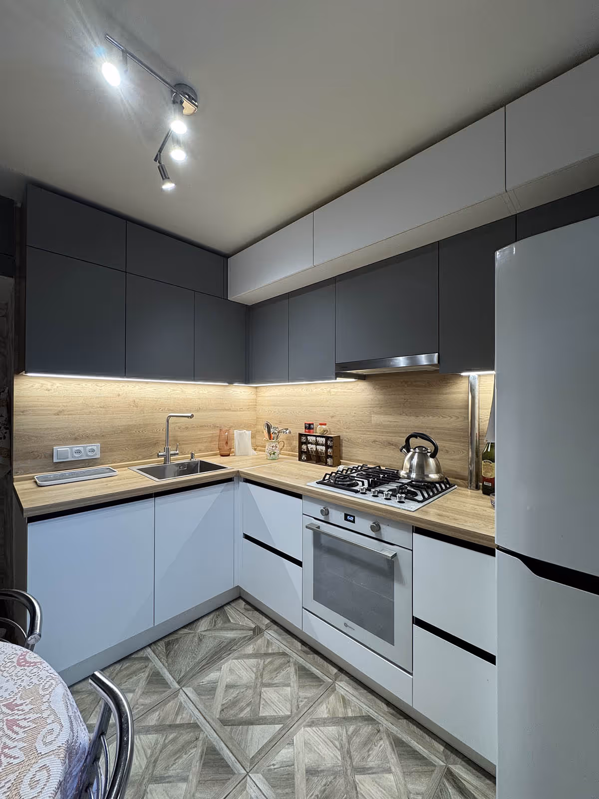 Кухня Фиора 280 × 180 см на заказ в Гомеле