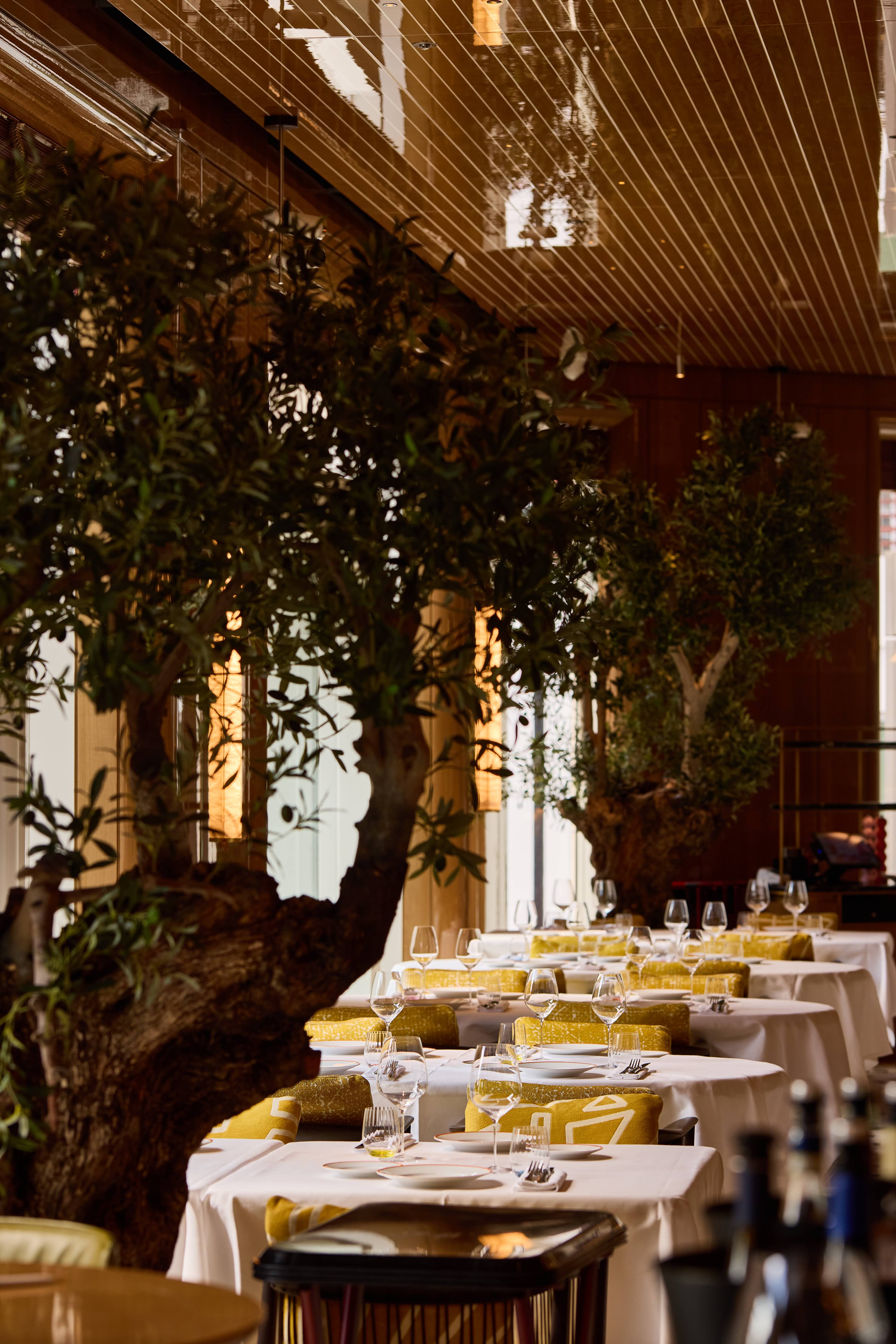 Restaurant Group Seating