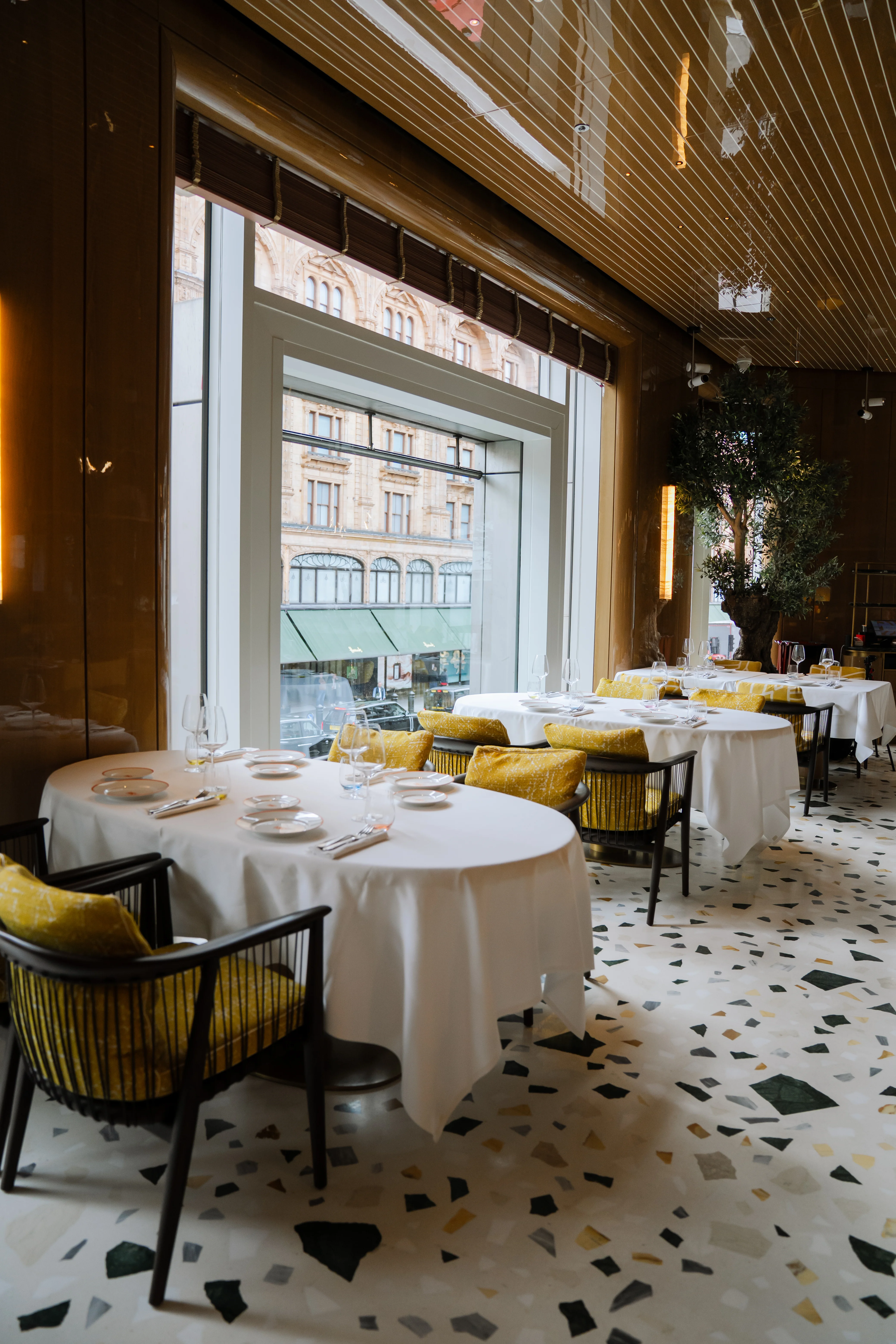 Knightsbridge Italian Restaurant