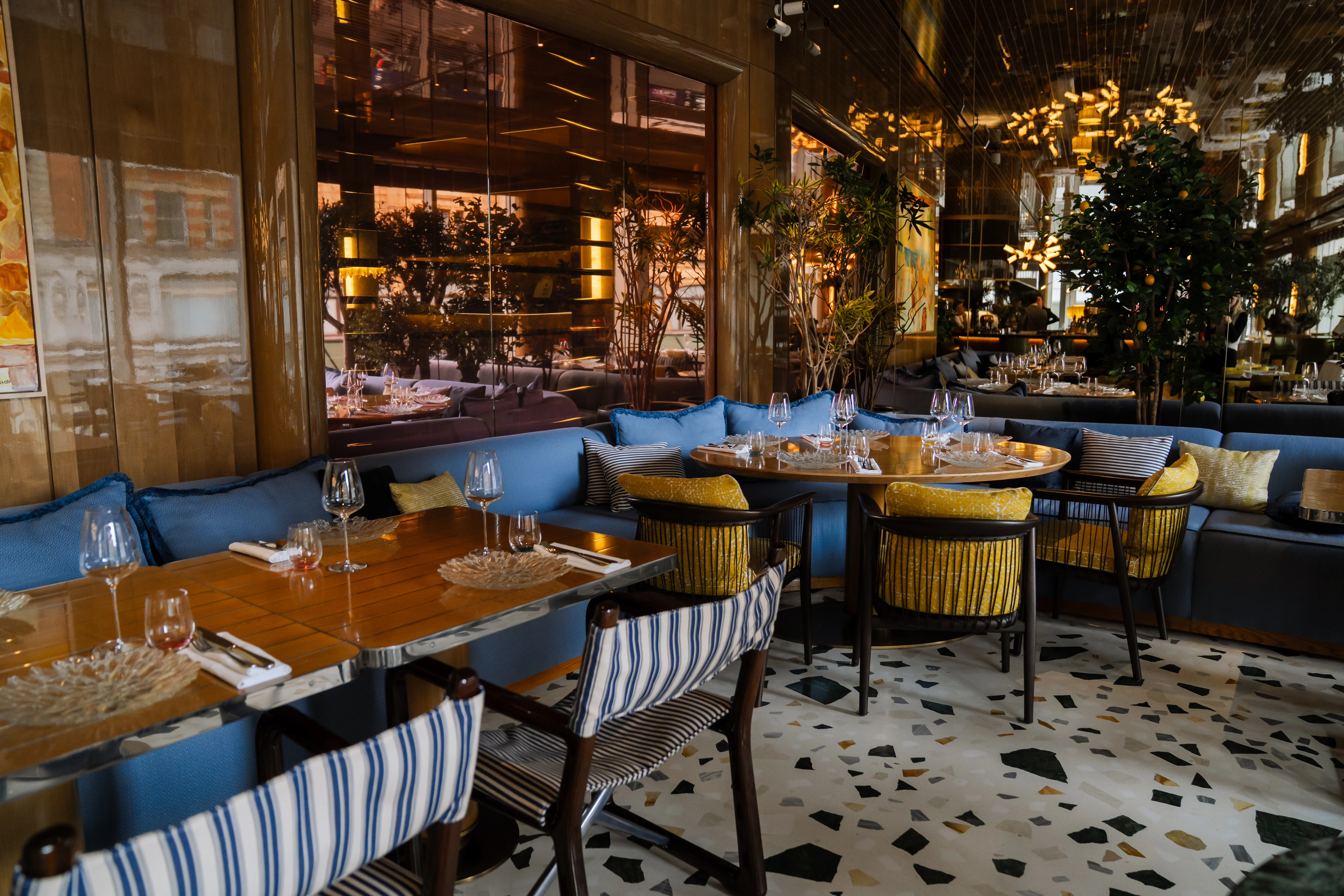 Sunday lunch table at ALBA, Italian restaurant in Knightsbridge