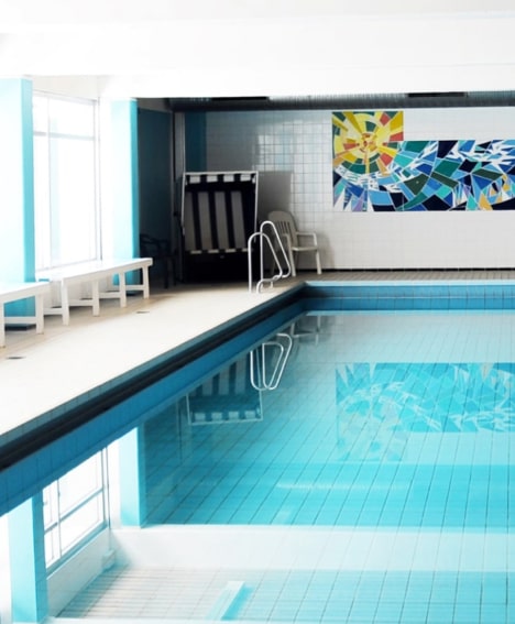 Pool Bereich in der Pegasusklinik an der Ostsee