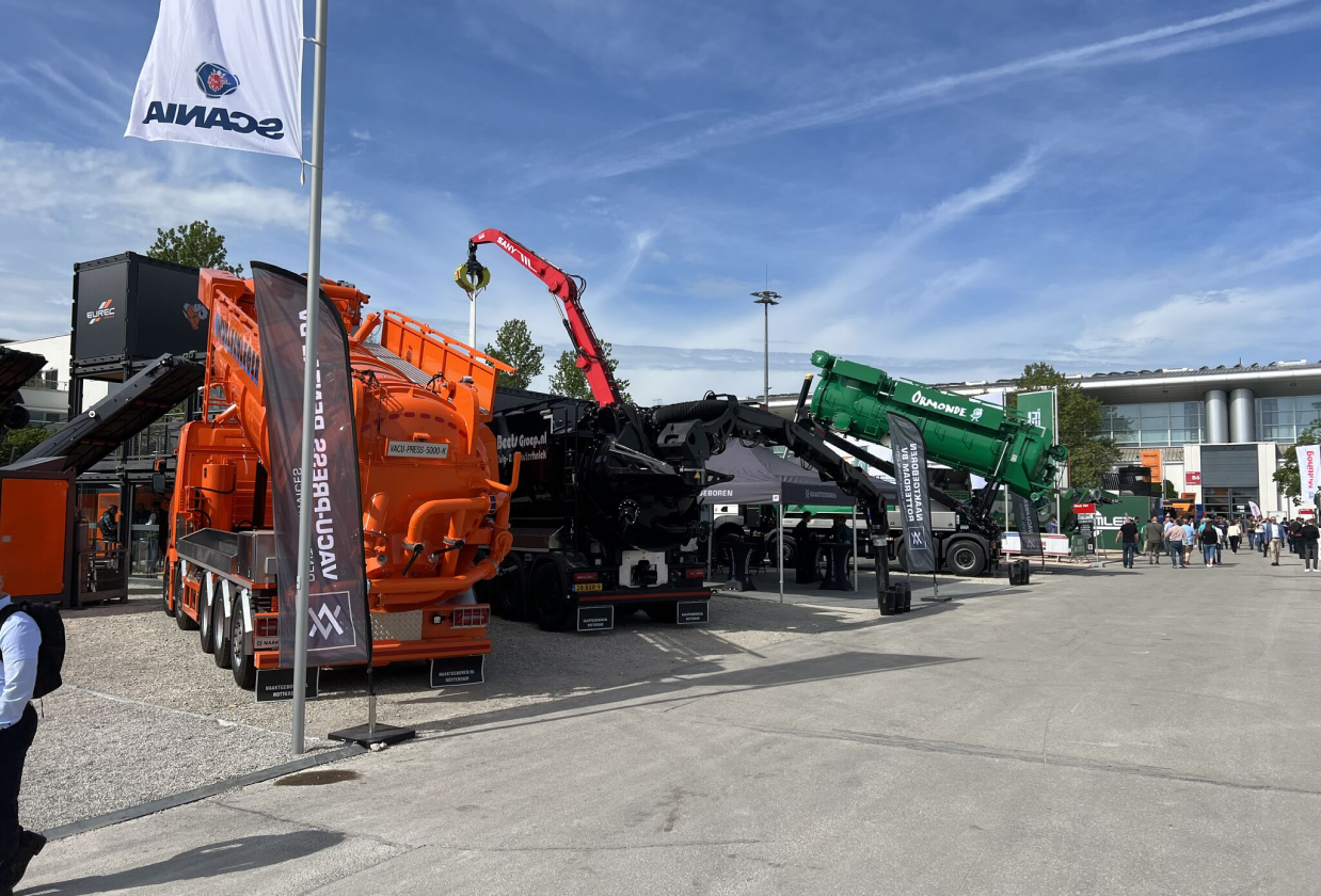 Naaktgeboren aanwezig op Bauma 2025