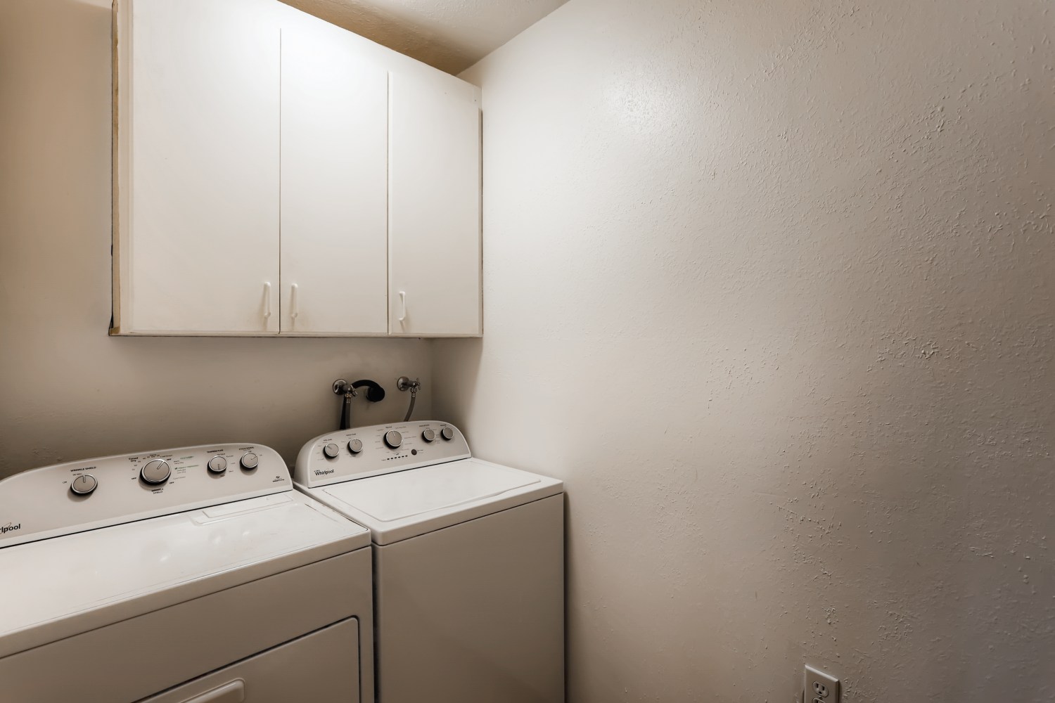 17203 SE 267th Pl Covington WA Web Quality 022 25 Laundry Room