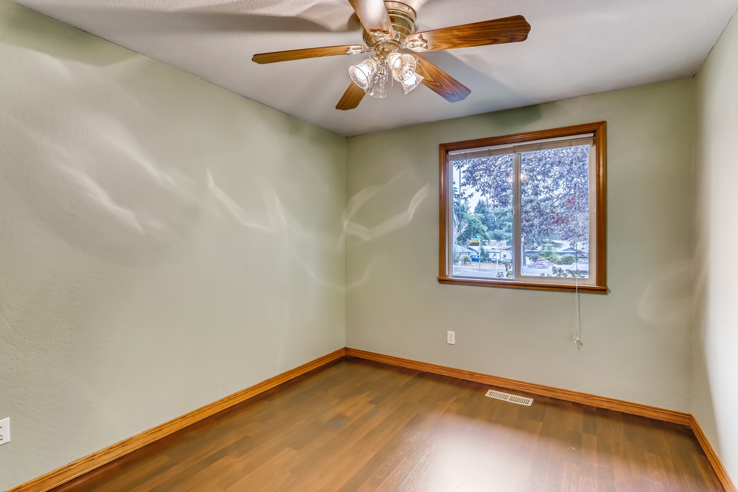 17203 SE 267th Pl Covington WA Web Quality 016 18 Bedroom