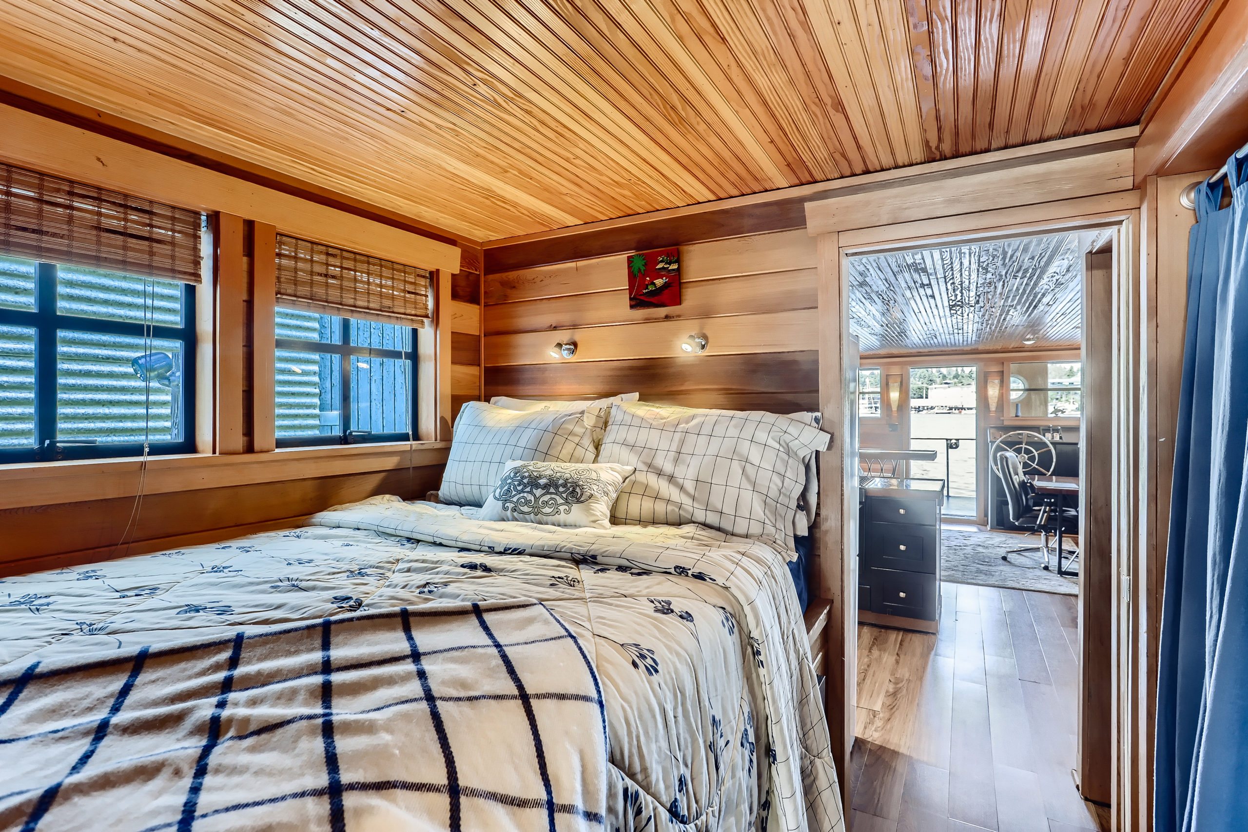 09 Bedroom
