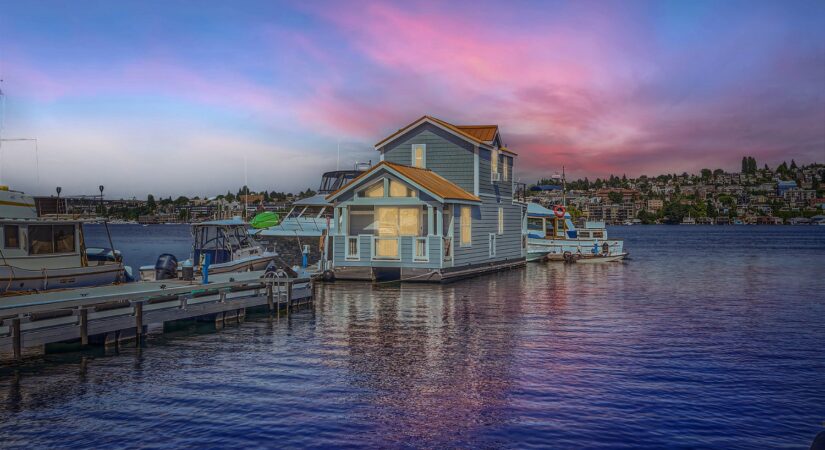 ECO Sea Cottage Seattle Houseboat