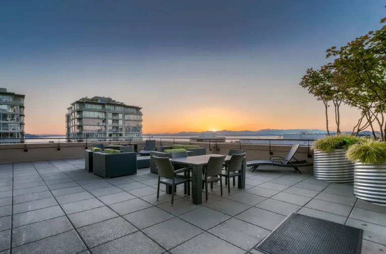 Luxury Urban Condo u2018Gallery Belltown Condominiumsu2019 (SOLD)