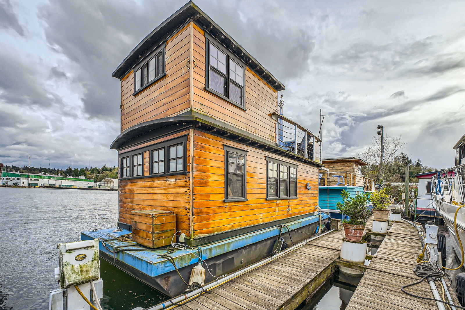 1080 W Ewing Street #E-2 Seattle, WA 98119