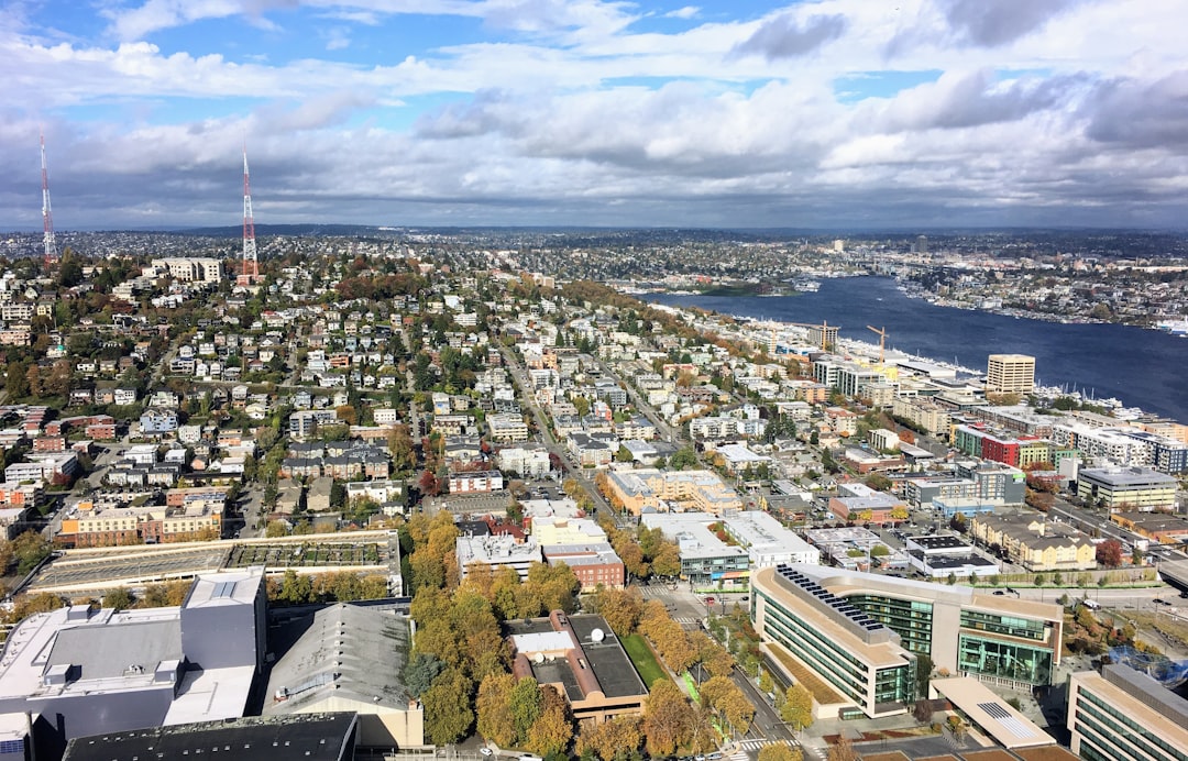 Beyond the Listing: Connecting with a True Queen Anne Neighborhood Agent