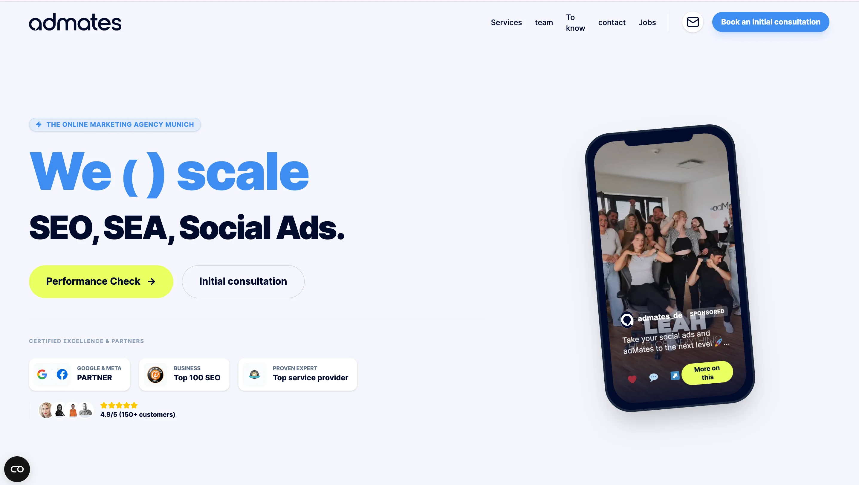 admates LinkedIn ads agency homepage in Munich with a 4.9 out of 5 rating from 150+ customers.