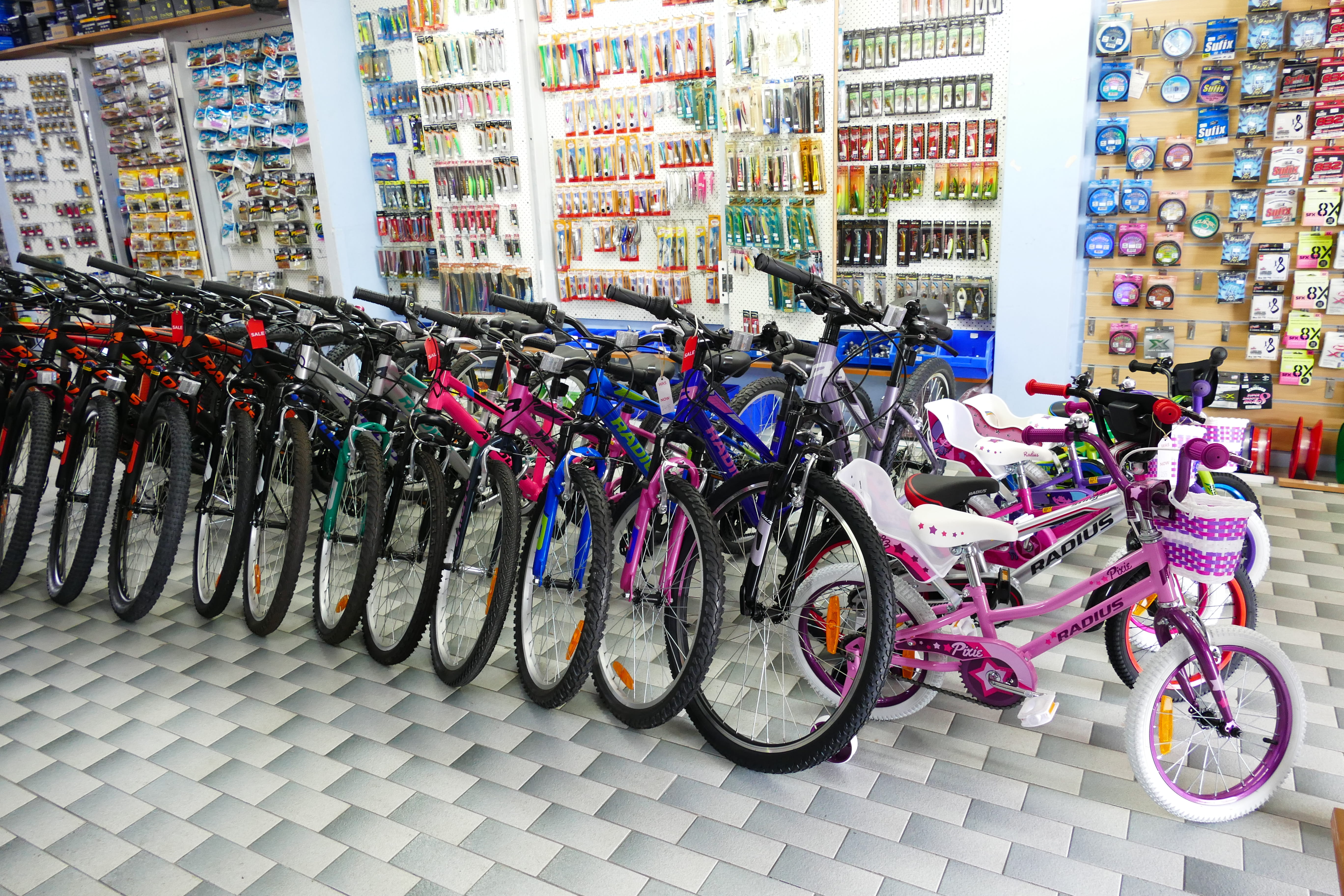 LOCAL INGHAM TACKLE SHOP FOR SALE