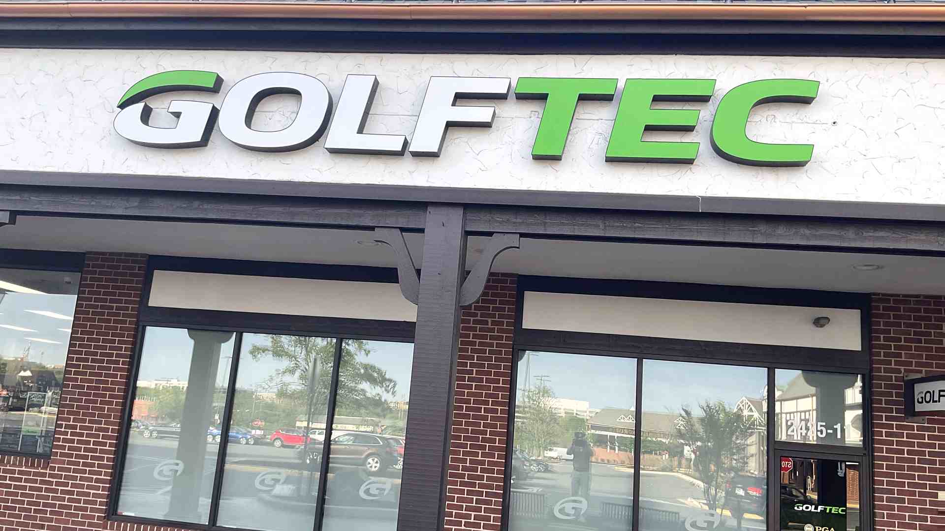 GOLFTEC golf lesson center in Herndon, VA