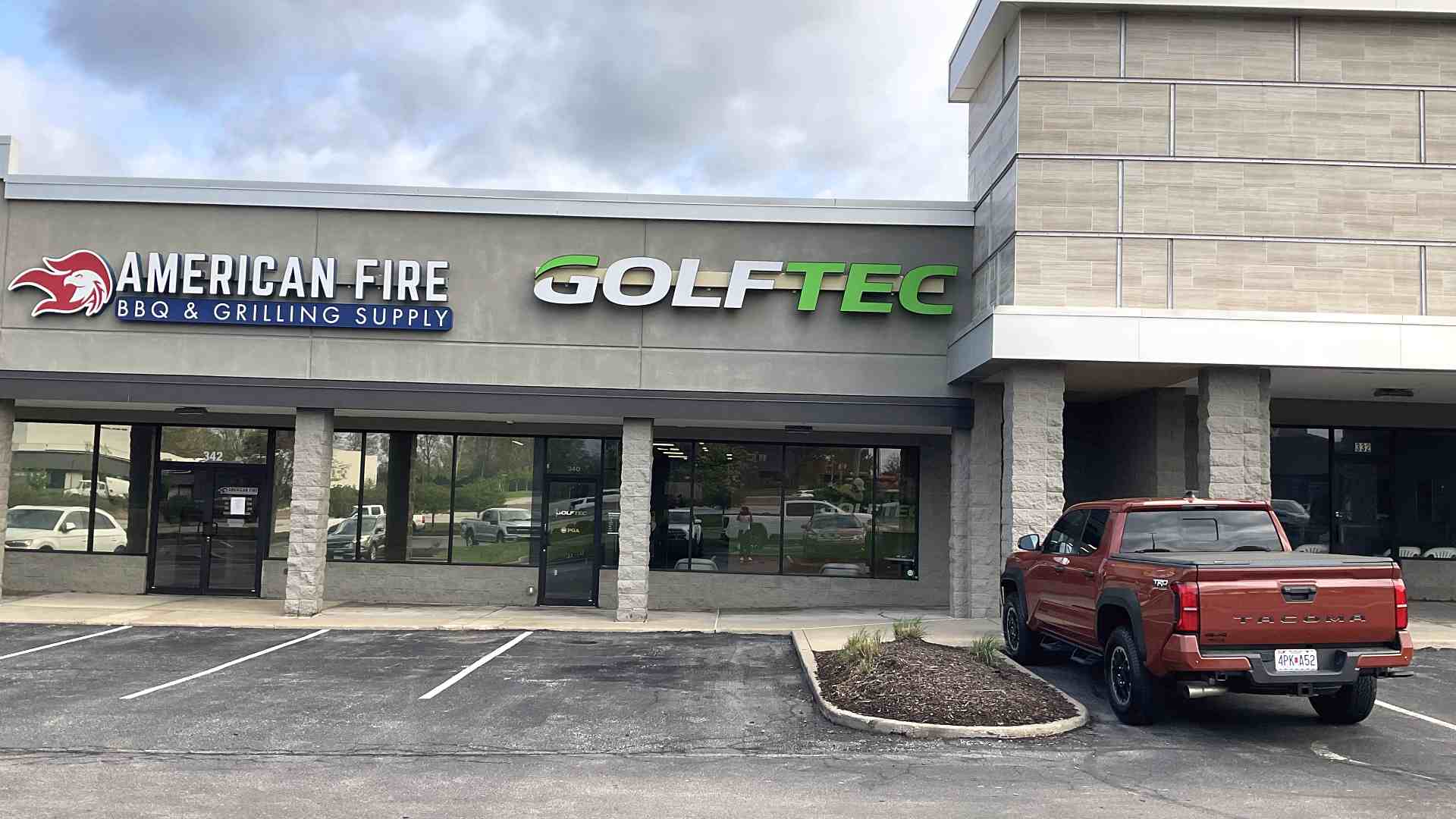 GOLFTEC golf lesson center in Lee's Summit, MO