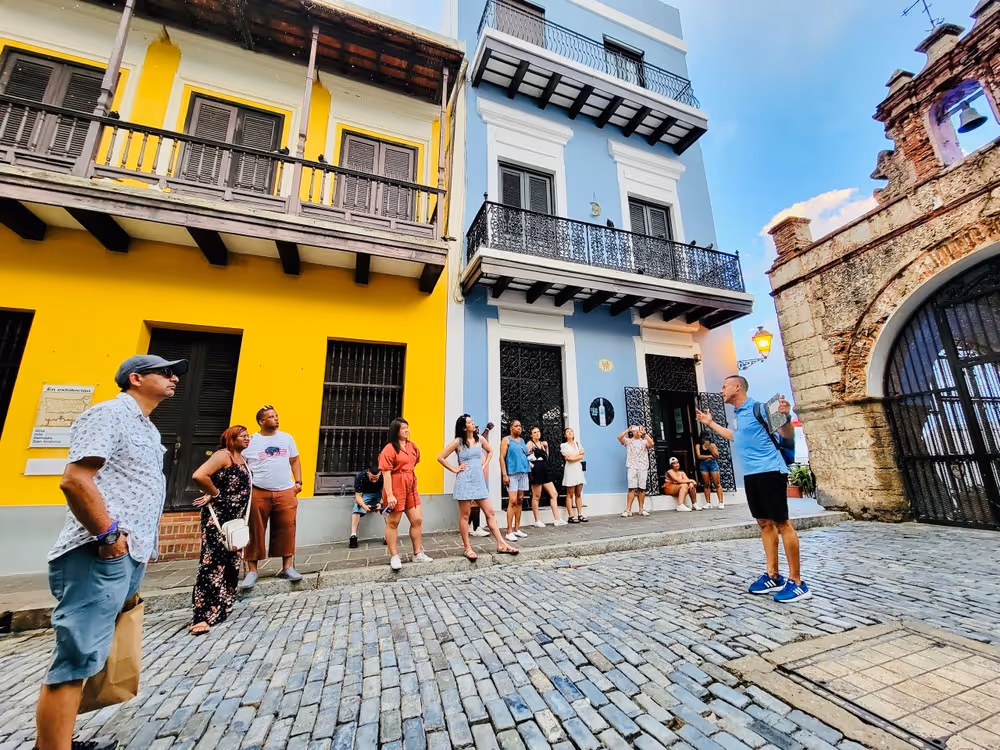 Plaza San José restaurants and bars