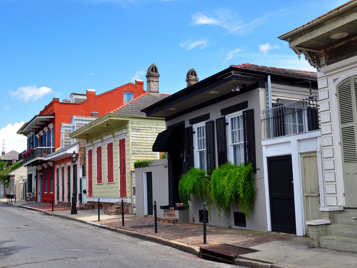 Street scene New Orleans houses red
