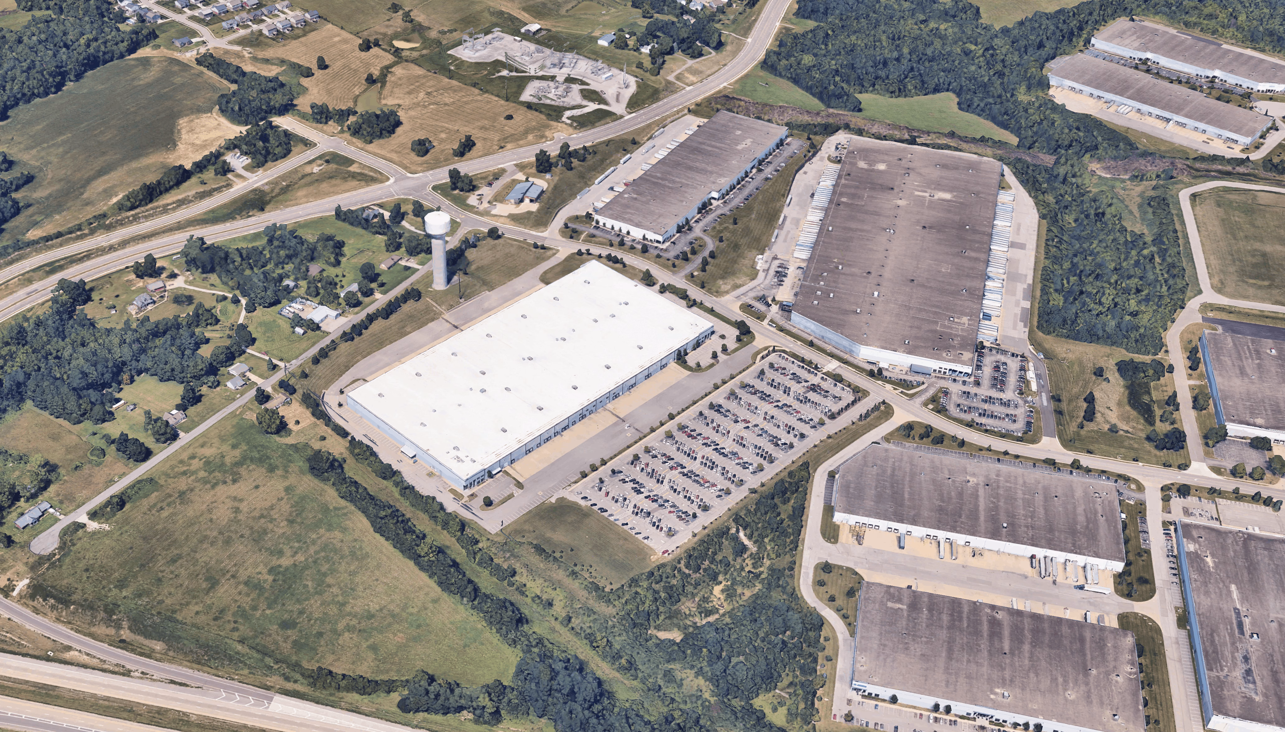 Exterior of Commonwealth Hebron, KY warehouse facility