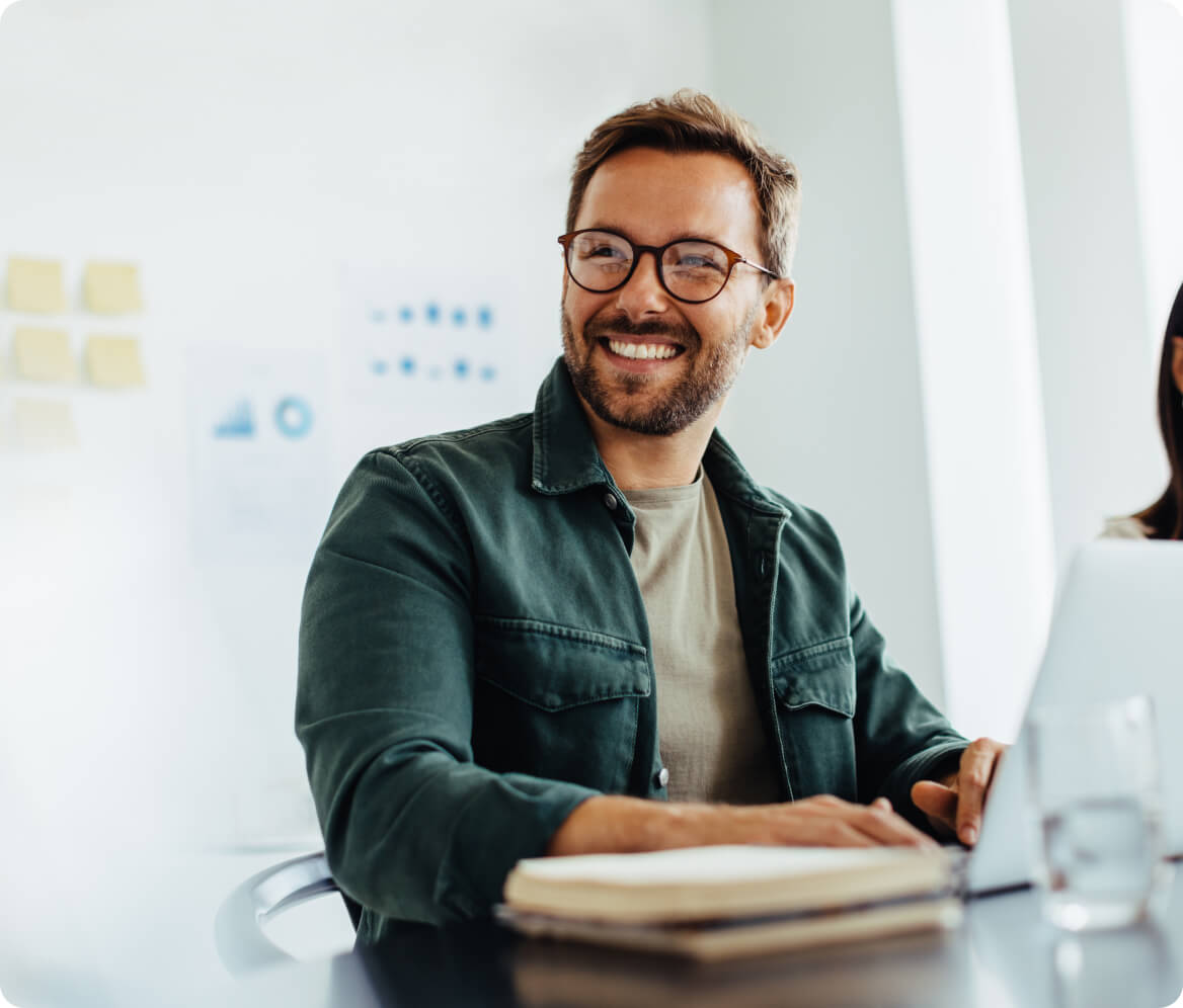 Conseiller utilisant RowShare