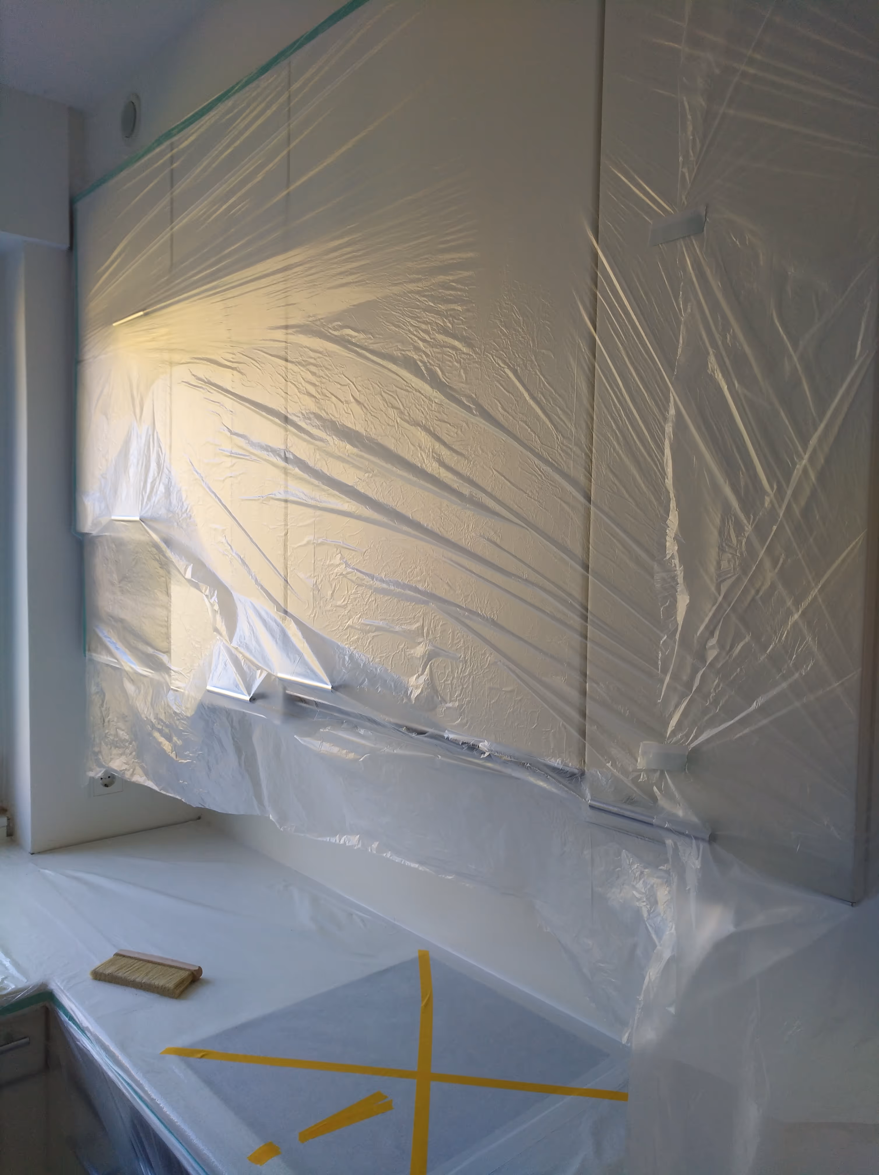 Malerarbeiten & Abdeckarbeiten Küchenansicht | Laudani GmbH Bauunternehmung