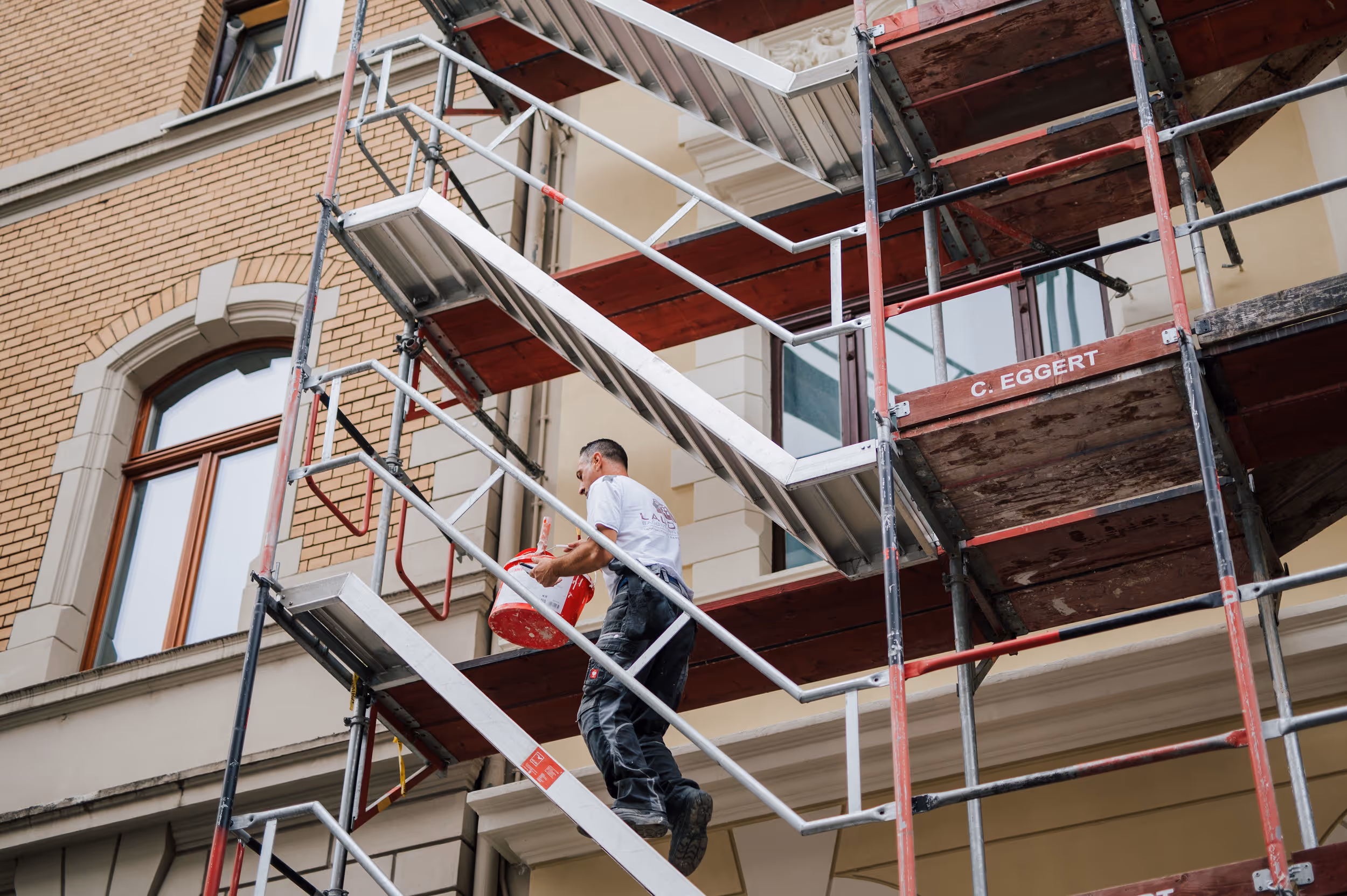 Instandhaltungen für Hausverwaltungen Laudani Bauunternehmung