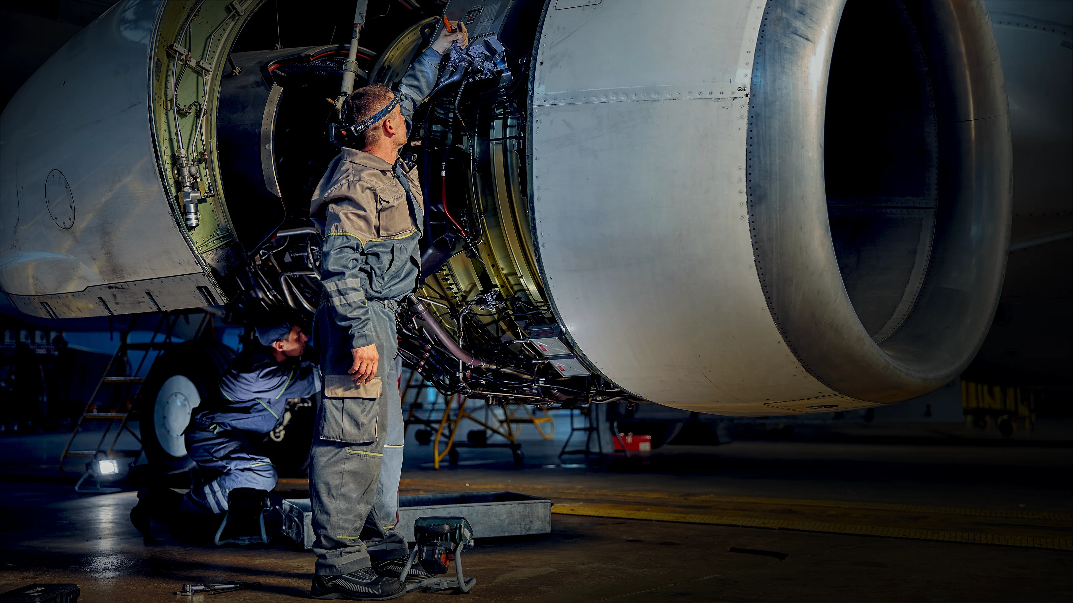 Fabbricazione e produzioni di parti aeronavigabili
