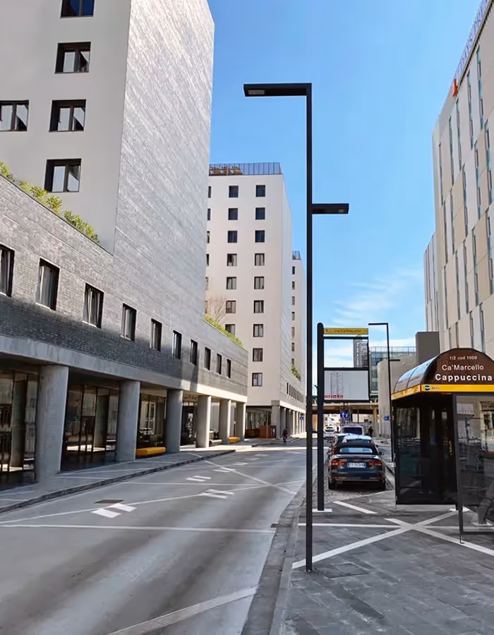 Innovative LED-Beleuchtung im Stadtteil von Mailand: REDO Merezzate