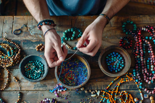 Apprenez l'art de créer votre propre bijou.