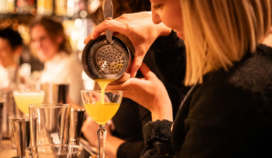 Initiez-vous aux secrets des cocktails de Jeanne