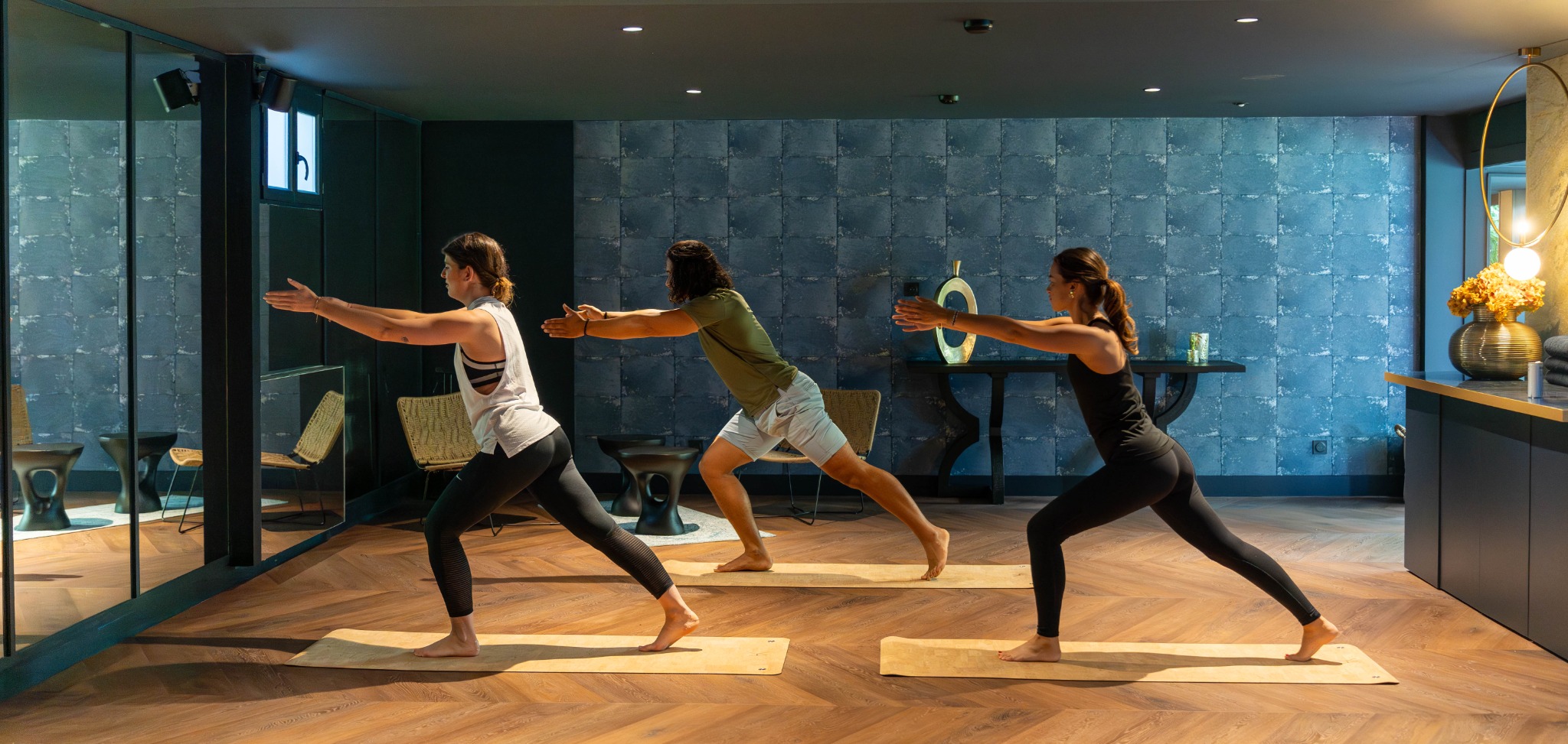 Séance de yoga au Health Club du Château Jeanne & The Forest à Chantilly