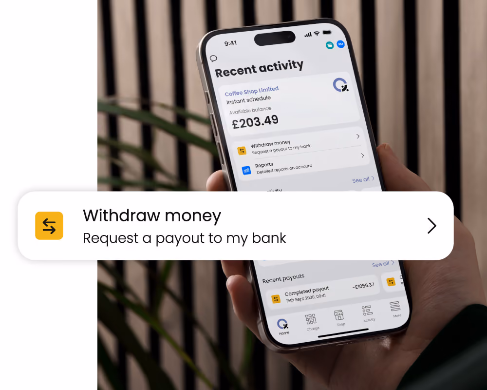 A user managing a withdrawal on the Lopay app, choosing their preferred payout schedule.