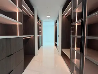 Dressing room thumbnail