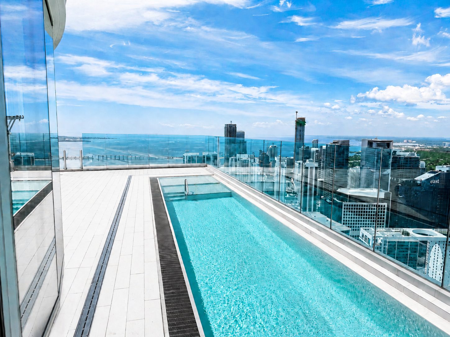 Rooftop pool overlooking the Miami skyline — Residence 6301