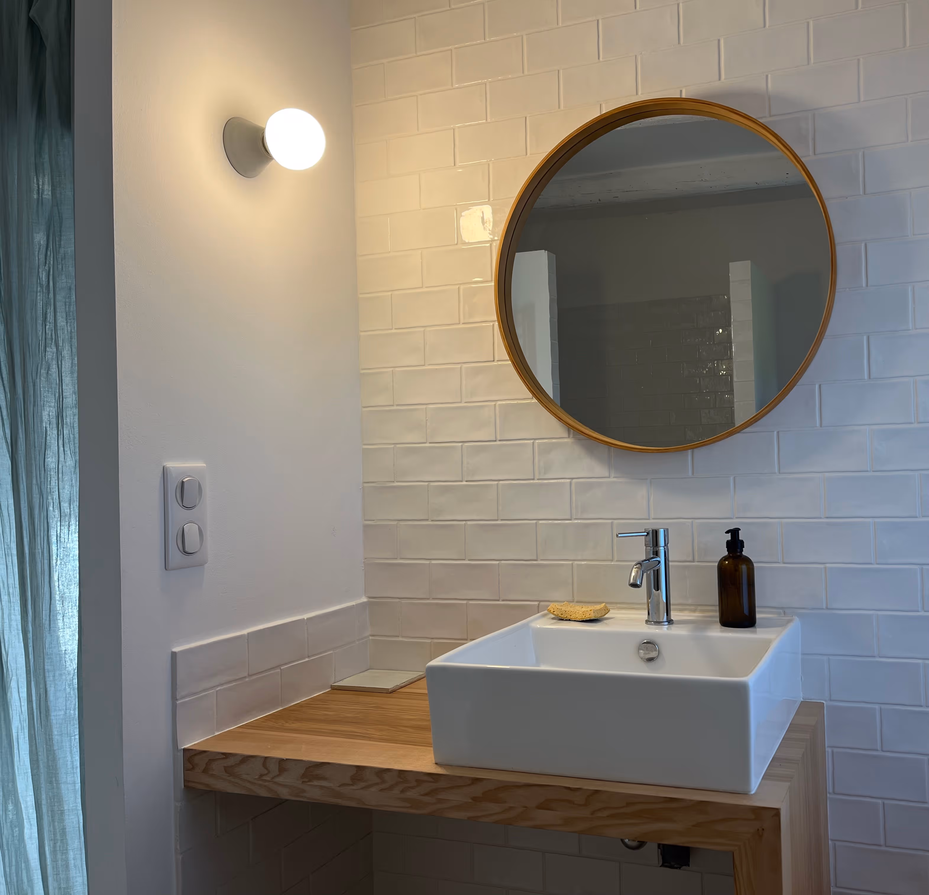 Maison Perchée de bernas | Stage bien-être | Salle de bain 1