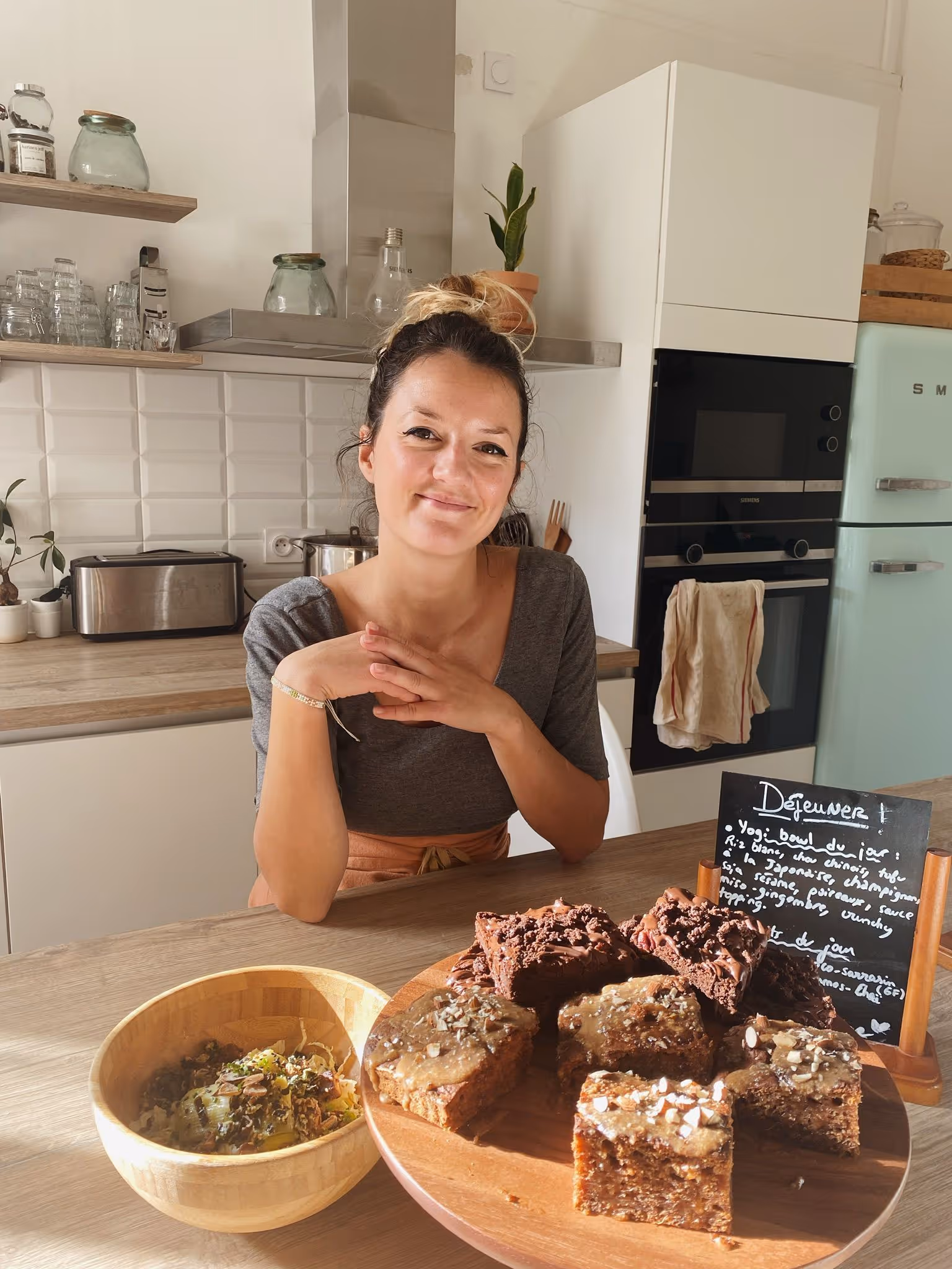 Emma Bornes | Professeur de Yoga