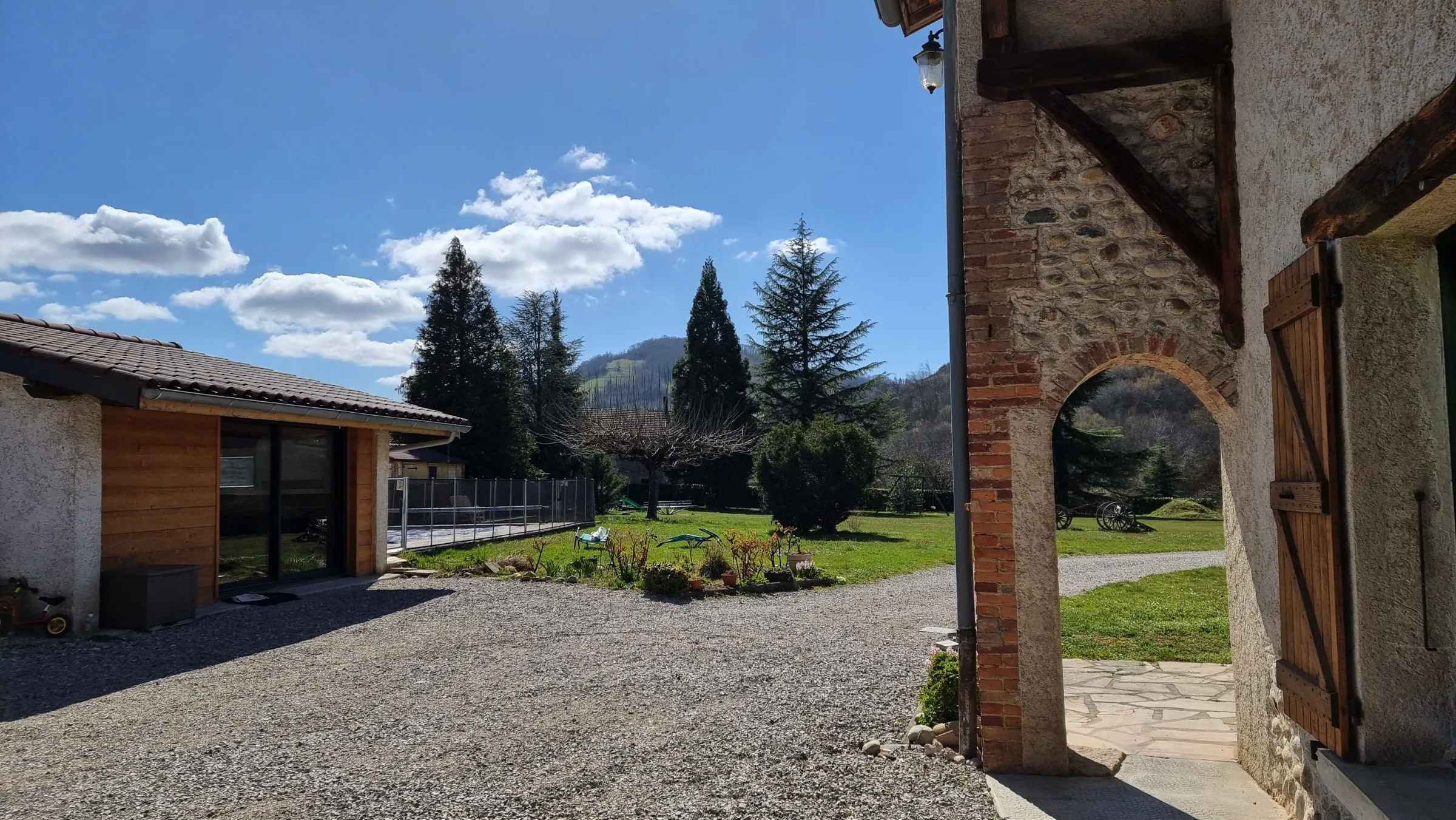 Lieu de Retraite Yoga en Isere 1.webp