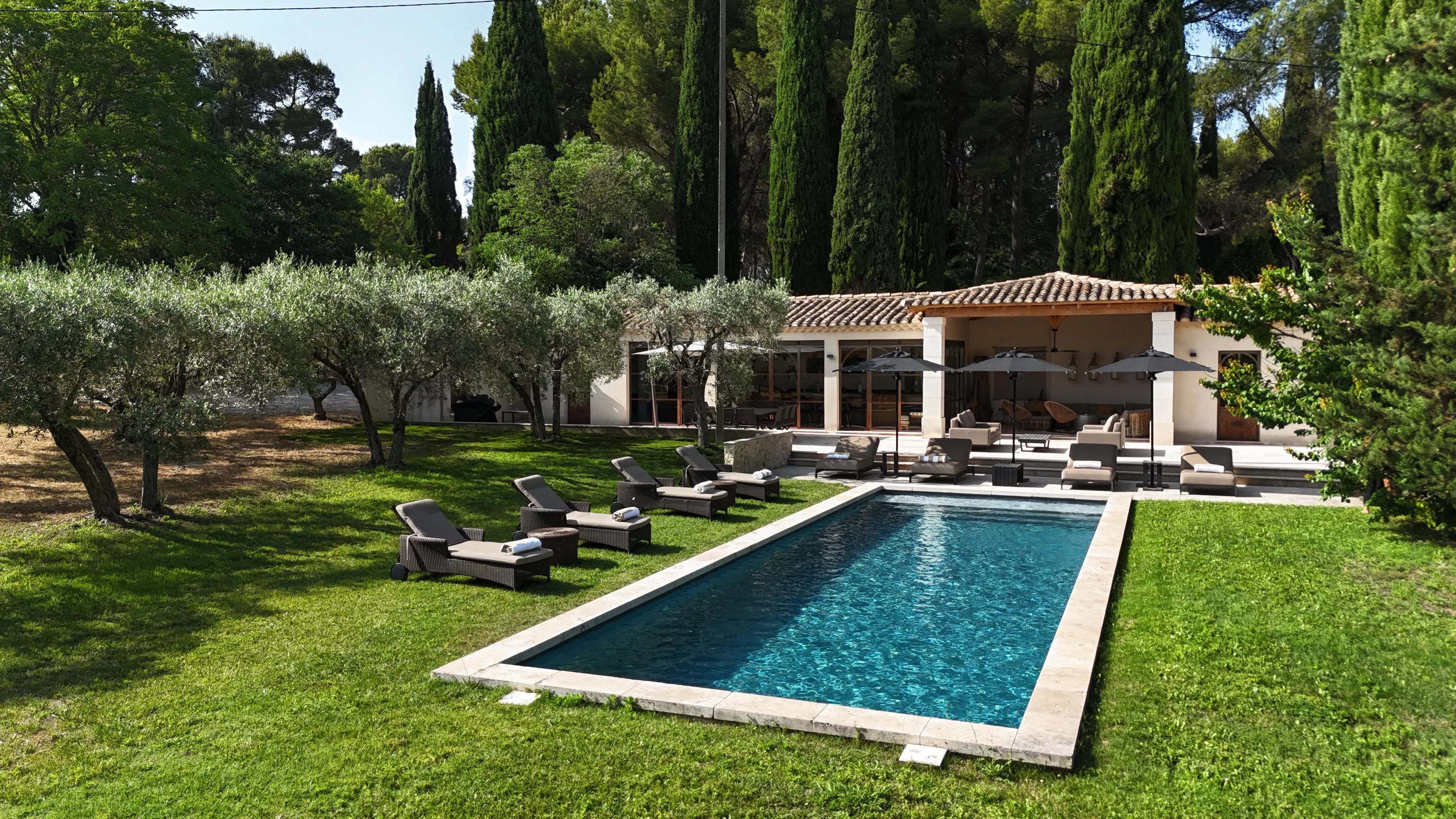 Lieu de Retraite Yoga en Bouches-du-Rhone 1.webp