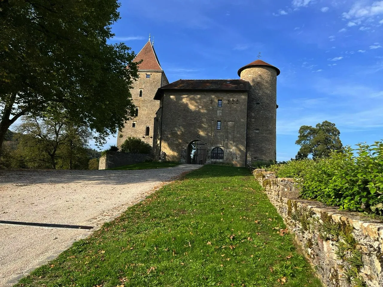 Lieu de Retraite Yoga en Jura 3.webp