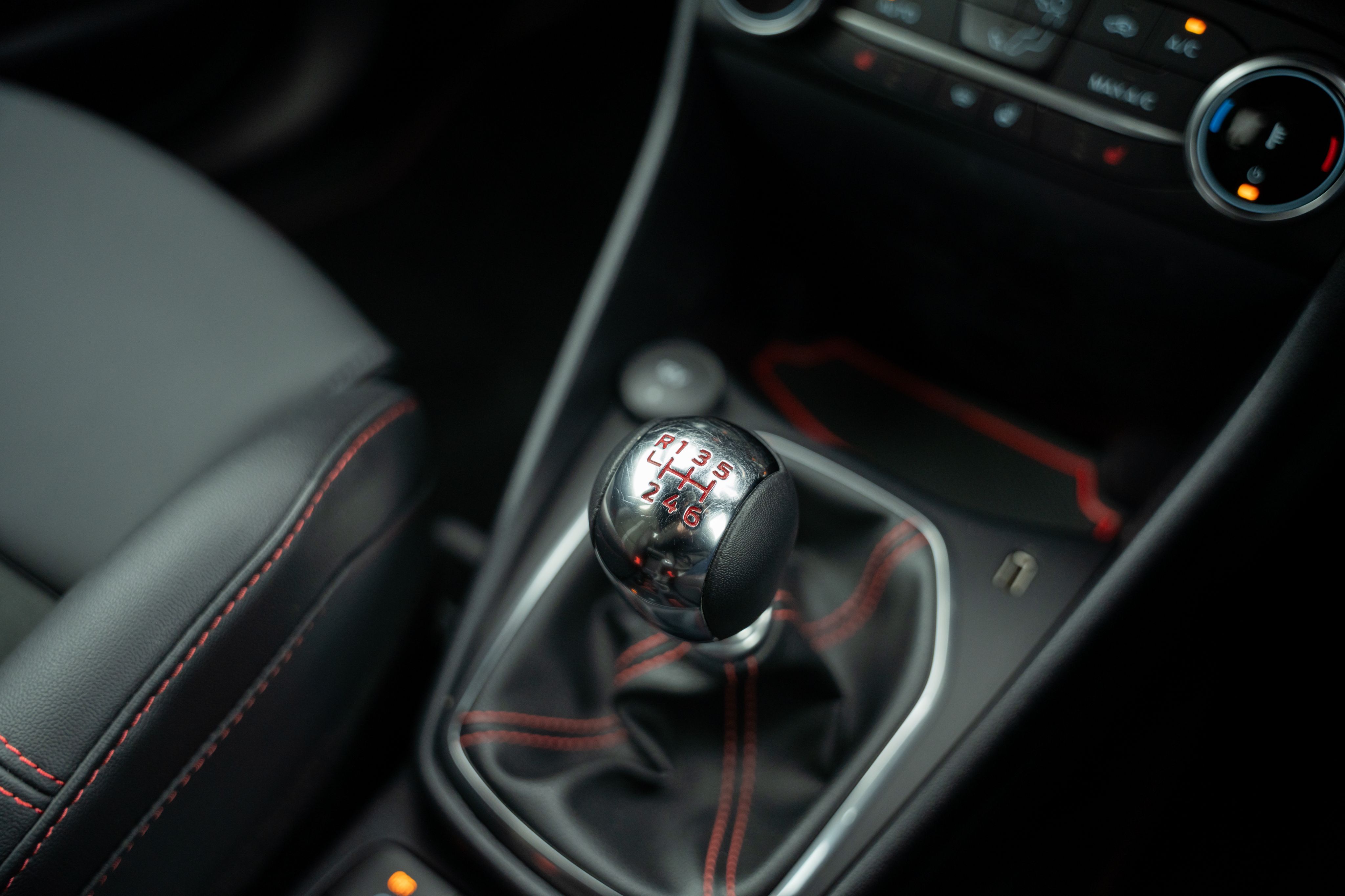 Ford Fiesta ST-3 Performance has a six-speed manual gearbox